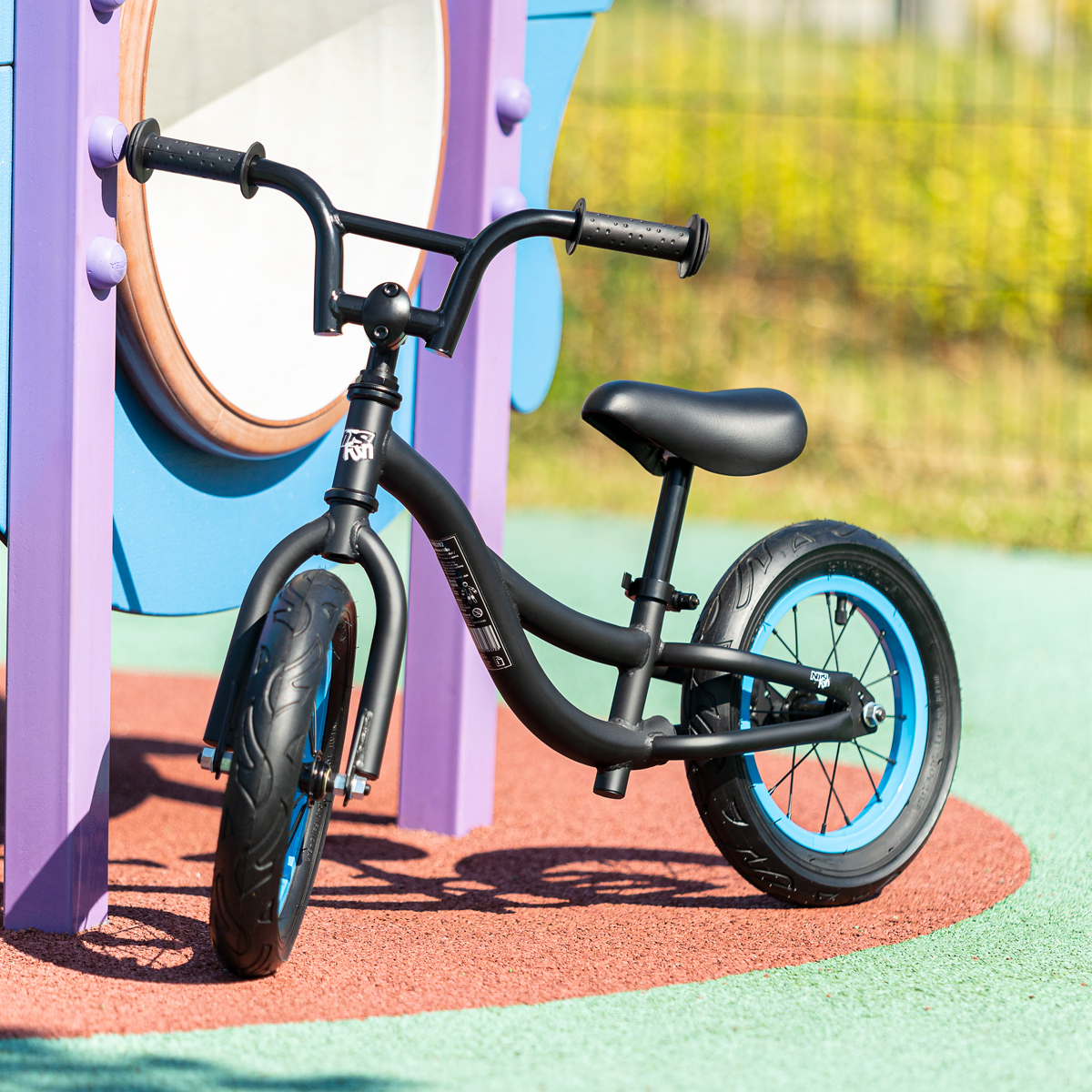 Rowerek biegowy dziecięcy czarny RB202 Nils Fun