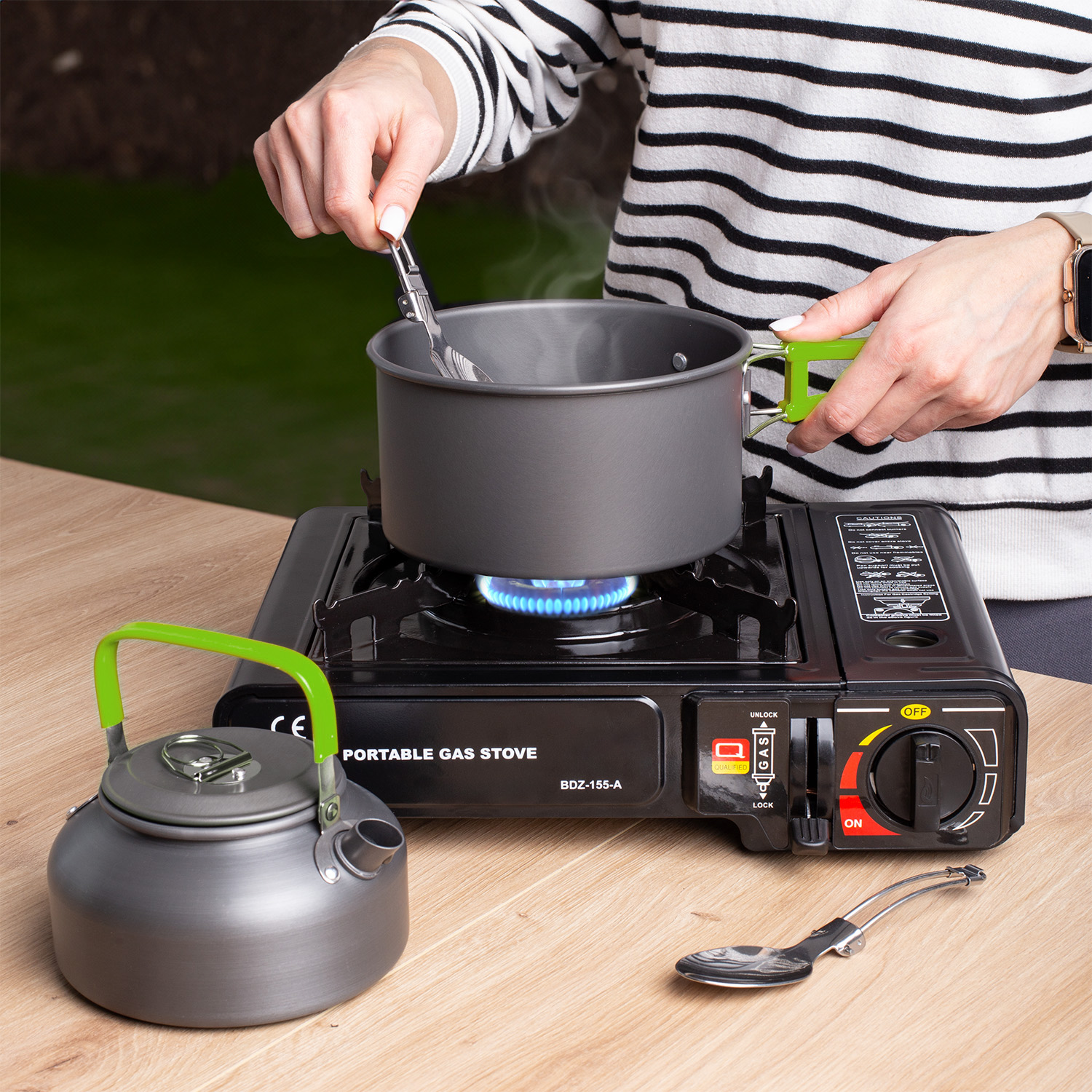 Zestaw garnków kempingowych pod namiot survival zielony