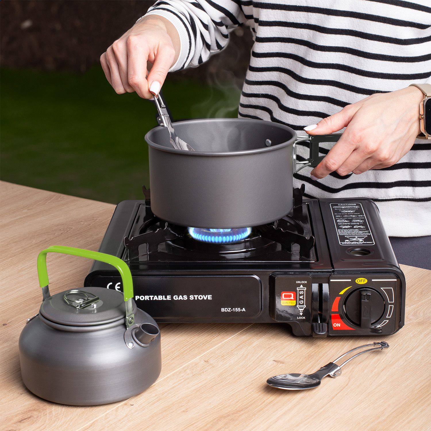 Zestaw garnków kempingowych pod namiot survival czarny