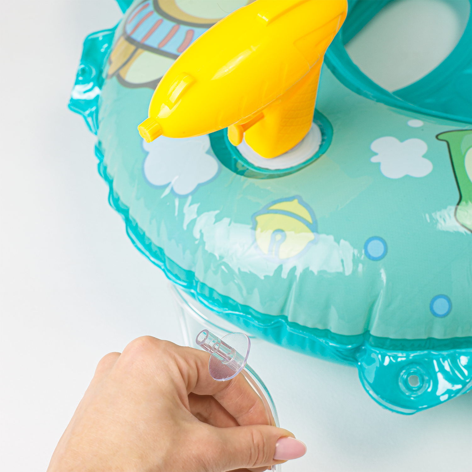 Dmuchany pontonik z siedziskiem zielone koło z pistoletem do pływania dla dzieci nad wodę