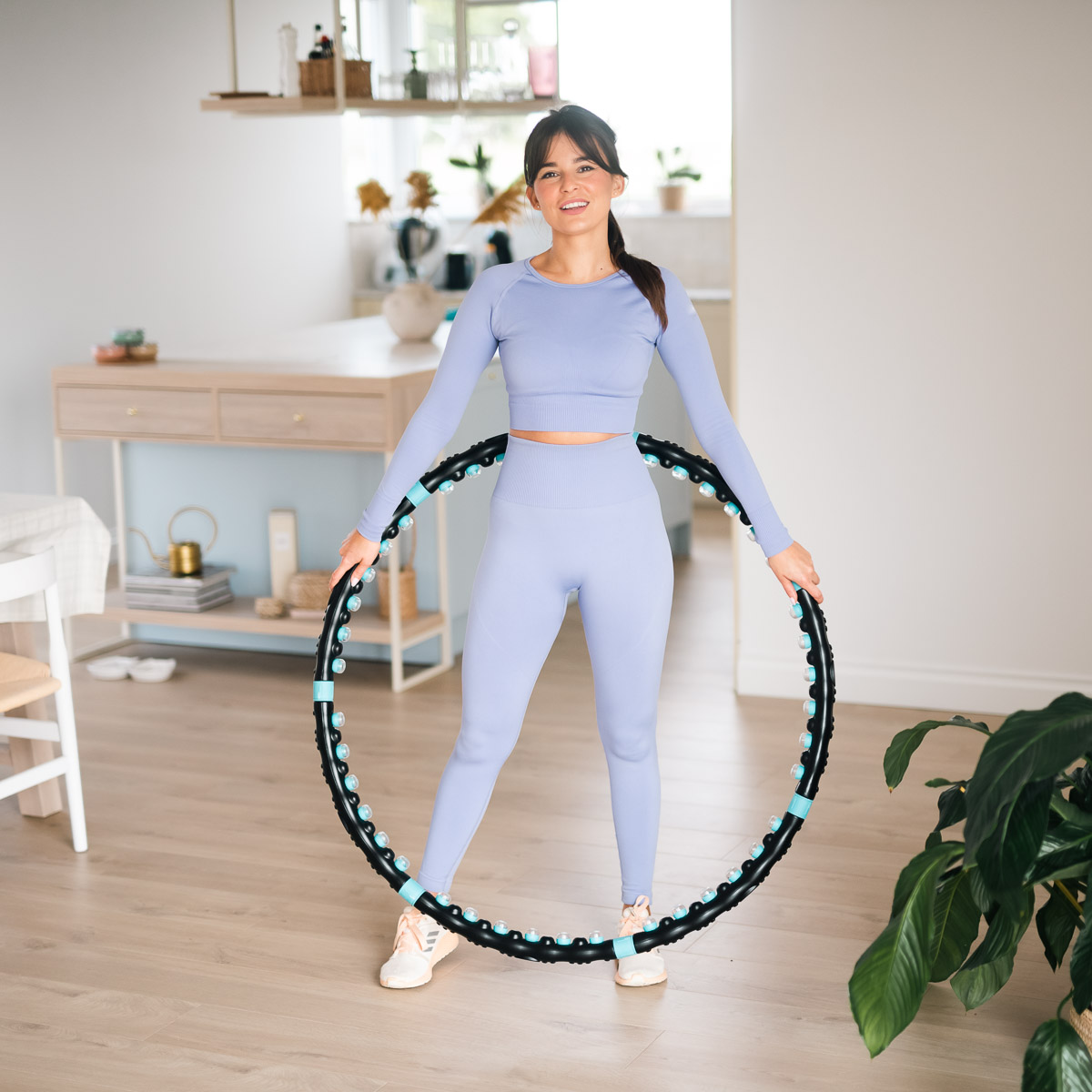 Hula hop masujący z magnesami 98cm czarno-niebieski HHP006 HMS