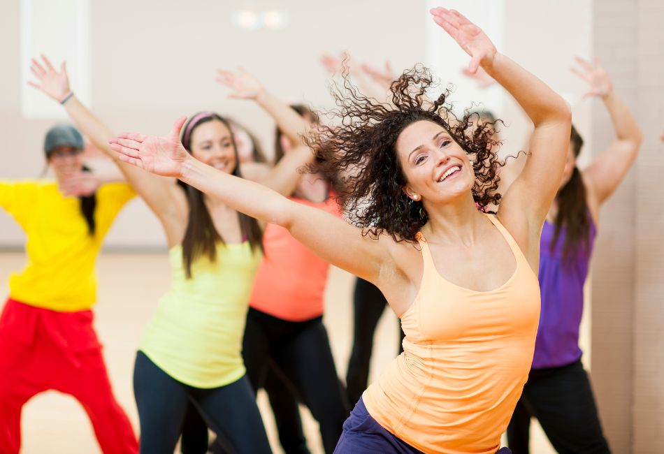 Trening taneczny — jakie przynosi nam korzyści?