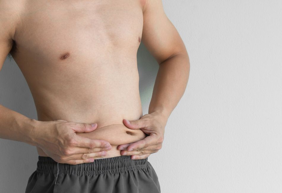 Czym charakteryzuje się sylwetka skinny fat? Objawy, ćwiczenia i dieta