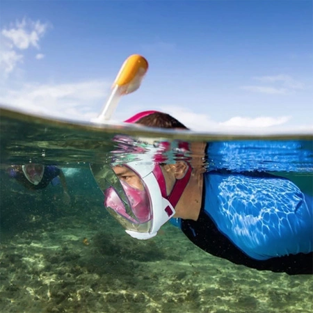 Maska do nurkowania i snorkelingu z uchwytem na kamerę