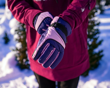Rękawice zimowe narciarskie na sanki narty rozmiar M dłoń 17 cm jasnoróżowe