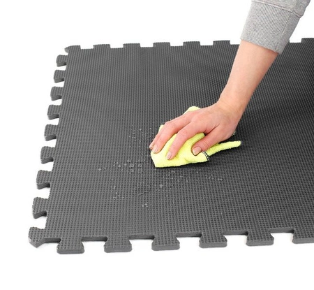 Mata puzzle eva kontrastowa piankowa 180x180cm 9szt Pretorians - czerwono-szara