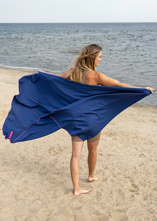 Ręcznik szybkoschnący z mikrofibry 130x80 granatowo-różowy